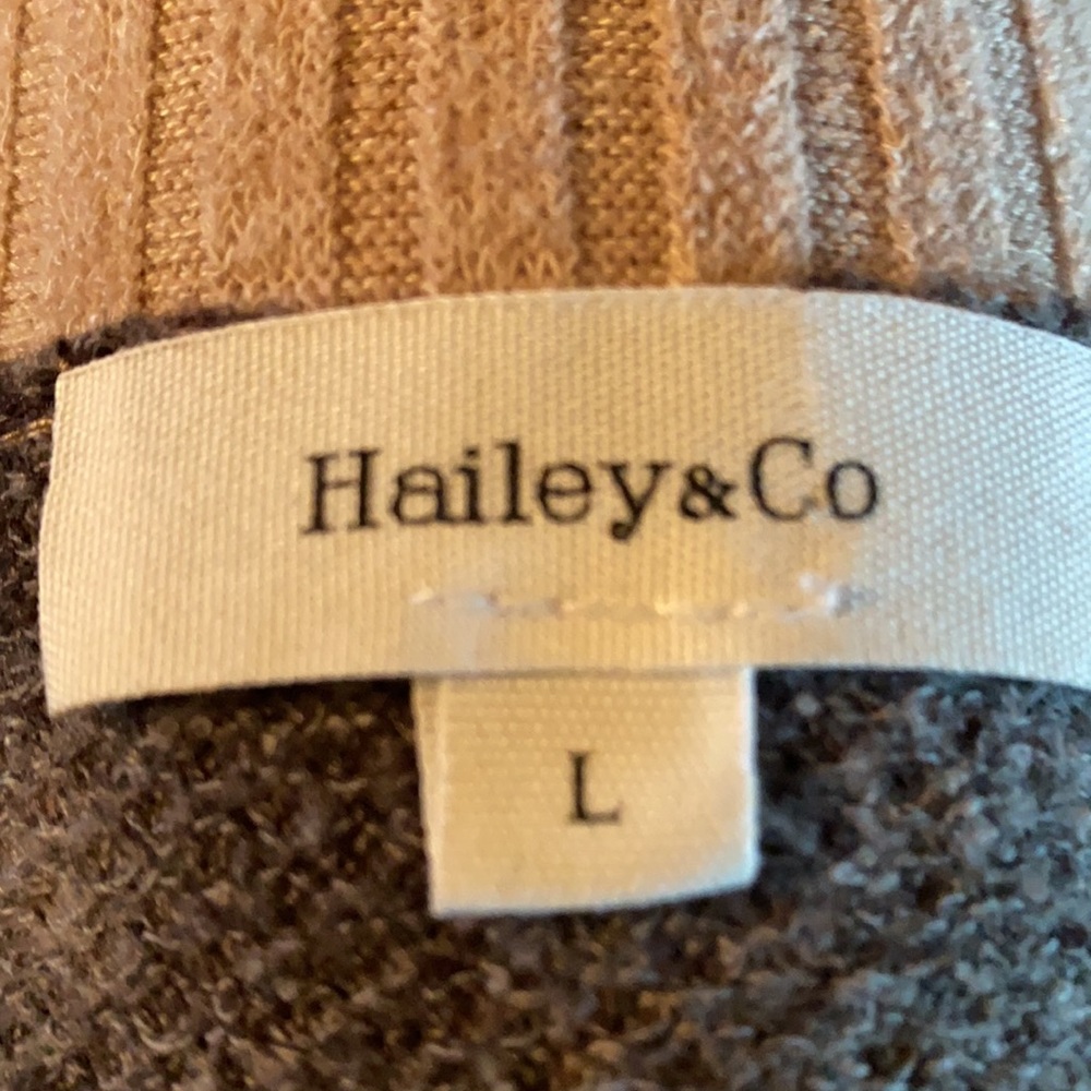 Size Large Muliticolor Fall Pullover - image 5